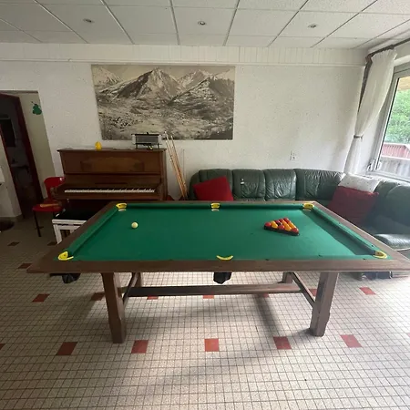 La Baleine Blanche - *